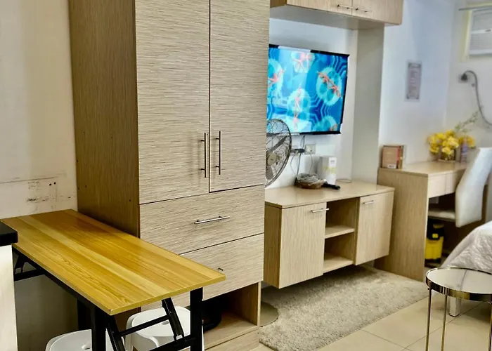 Deluxe Units Inside It Park *