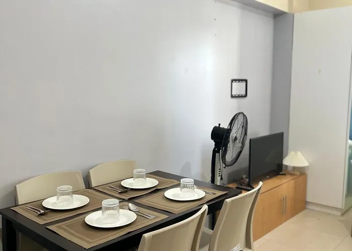 Deluxe Units Inside It Park Cebu