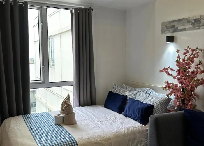 Deluxe Units Inside It Park *